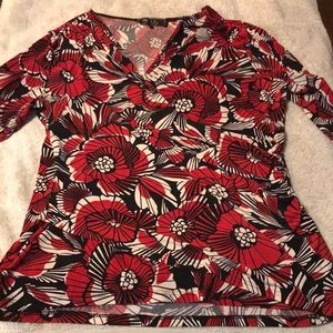 Red flower print top size L